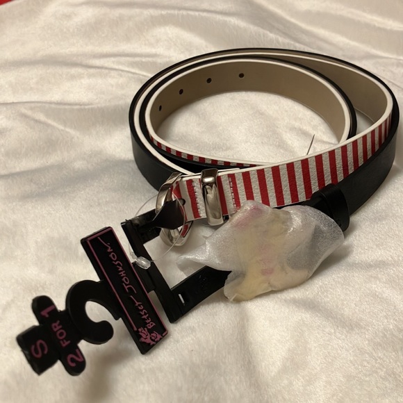 NWT Betsey Johnson 2 for 1 gingerbread black bling belt & red/white stripe - Picture 3 of 4